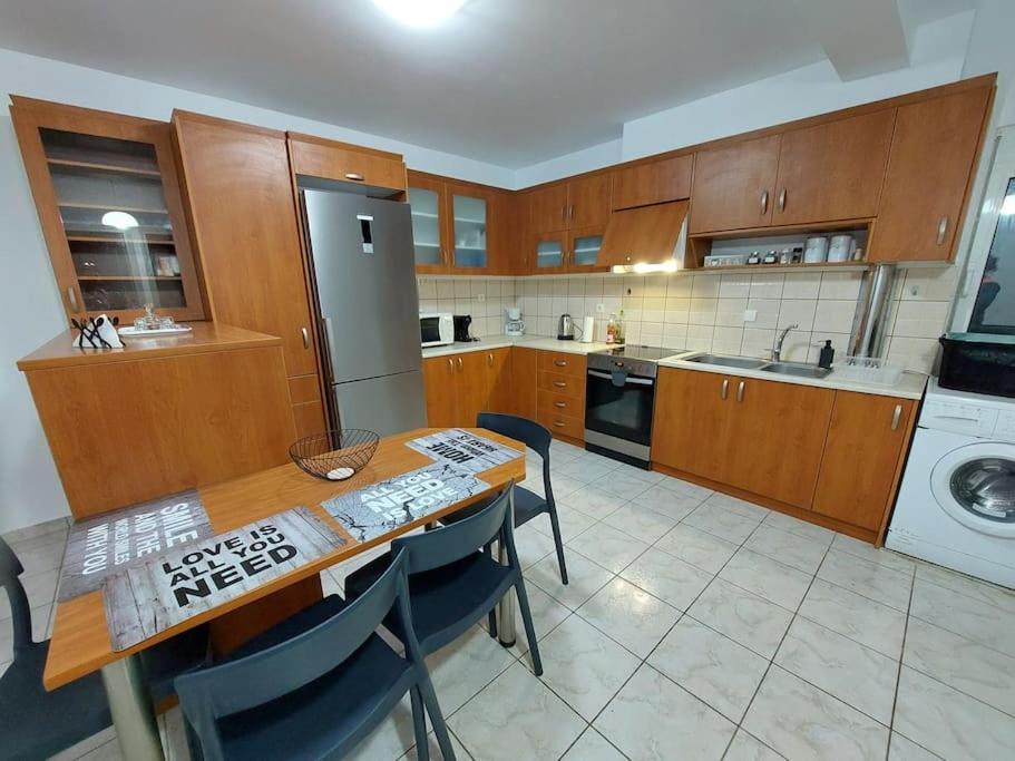Iakovos Apartments Chorafakia Exterior foto